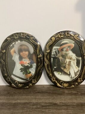 Vintage King Deluxe Oval Picture 2 matching frames Grandmacore Cottagecore